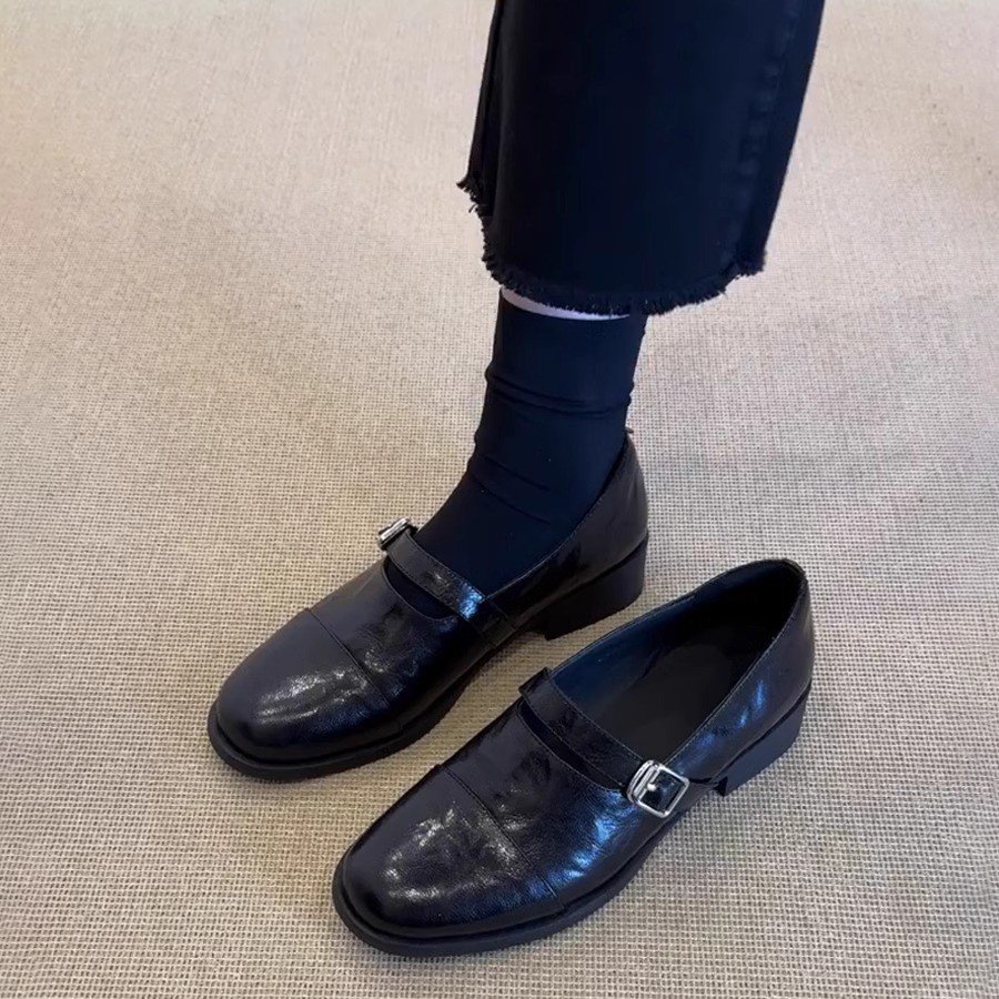 Women's Round Toe Block Heel Waxed Loafers in Microfiber Leather