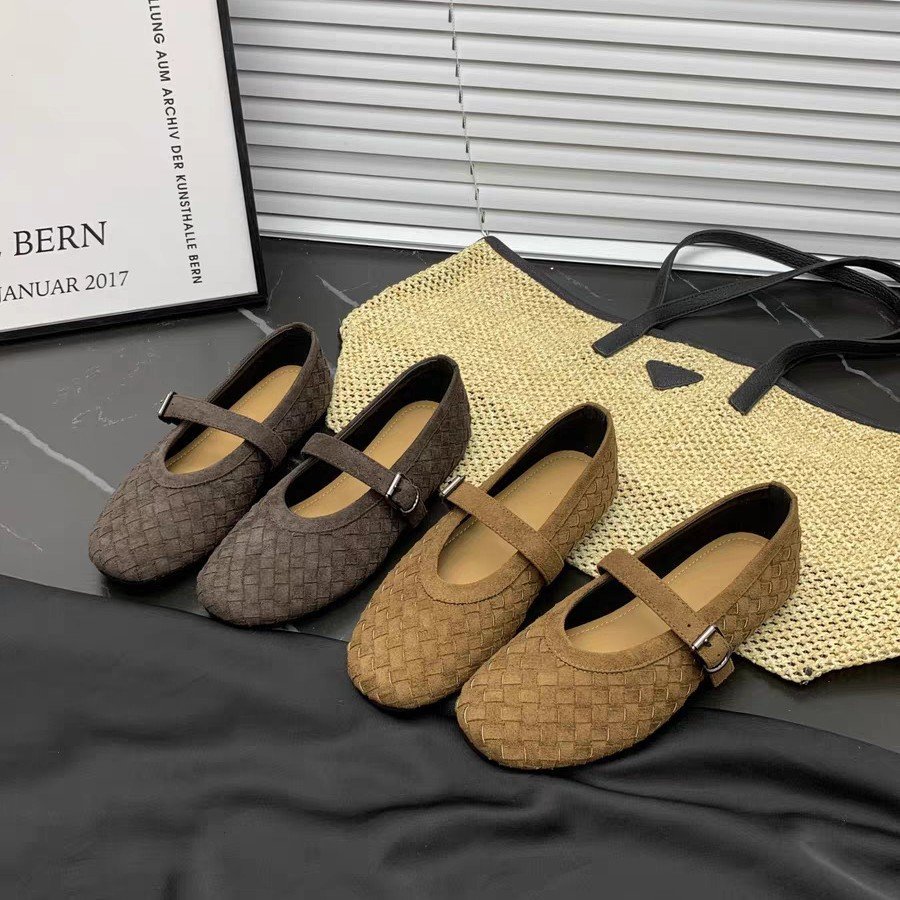 Women's Suede Leather Mary Jane Ballet Flats with Round Toe and Buckle Strap